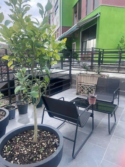 Deluxe Flat With Garden_Tirana Apartment ภายนอก รูปภาพ